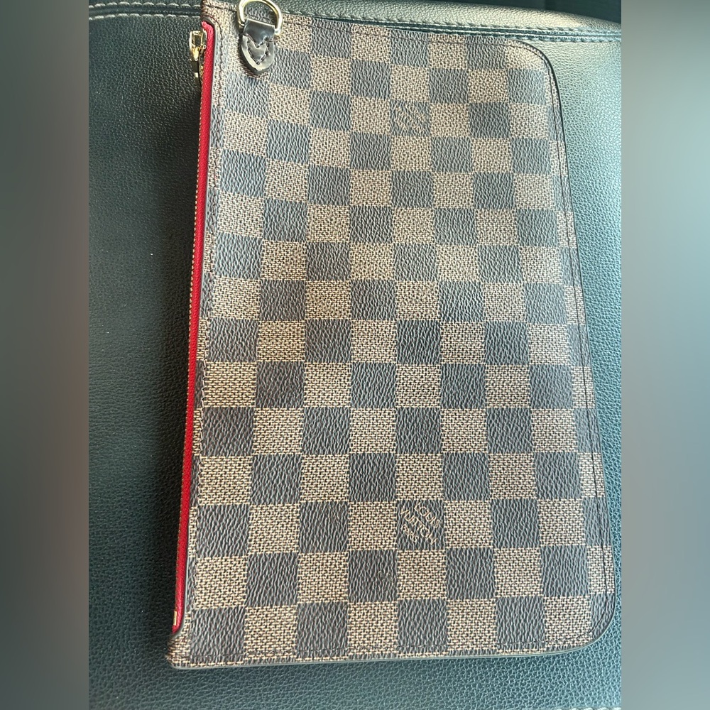 Louis Vuitton Pochette Neverfull Brown Canvas Wallet  (Pre-Owned)